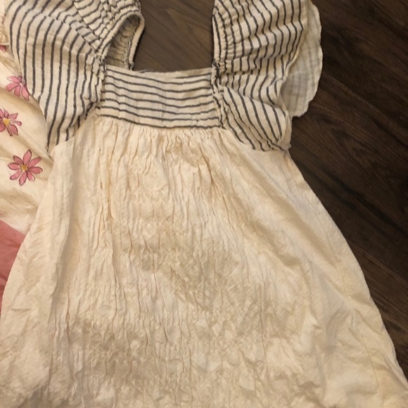 Zara | 4-5 | Dress Lot - Picture 4 of 7